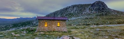 Seamans Hut - Kosciuszko NP - NSW (PBH4 00 12615)